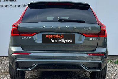 Volvo XC60 B5 B AWD Plus Dark