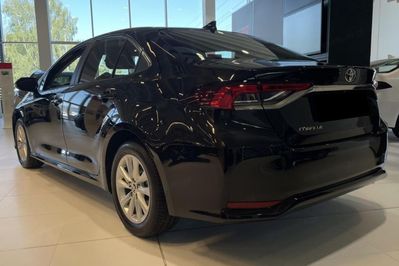 Toyota Corolla Comfort 1.5 benzyna