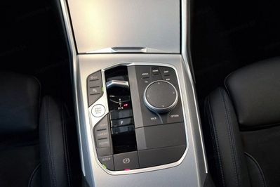 BMW Seria 3 Touring 320d xDrive M Sport