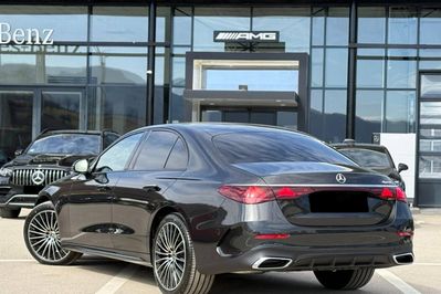 Mercedes E Klasa 300 e  4-Matic AMG