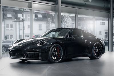 Porsche 911 Carrera 4 GTS
