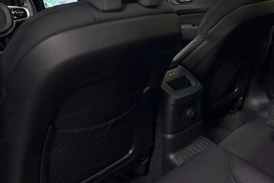 Volvo XC60 B5 AWD Plus Dark
