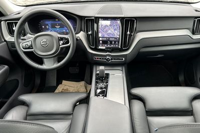Volvo XC60 T6 Plug-In Hybrid AWD Plus Dark aut