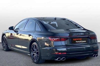 Audi A8 S8 TFSI quattro