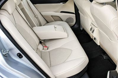 Toyota Camry 2.5 Hybrid Executive Cvt
