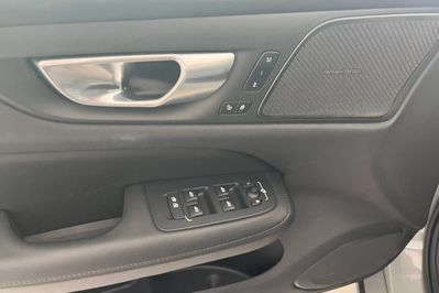 Volvo V60 B4 B Plus Dark aut