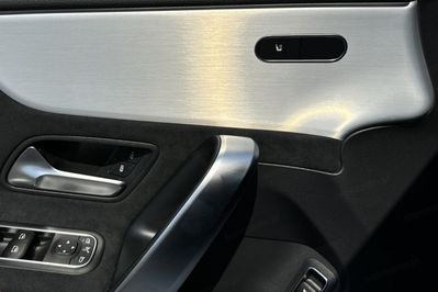 Mercedes CLA 220 4-Matic AMG Line