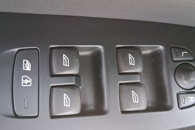 Volvo XC60 B5 B AWD Plus Dark aut