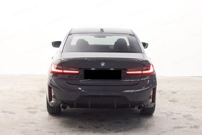 BMW Seria 3 330i xDrive M Sport