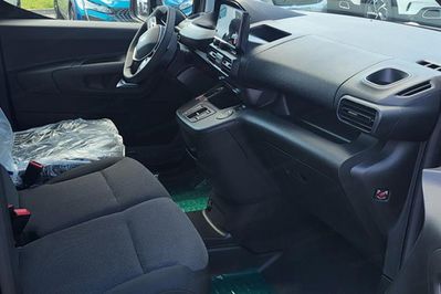 Peugeot Partner Van Long L2H1 EAT8