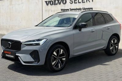 Volvo XC60 B5 B AWD Plus Dark