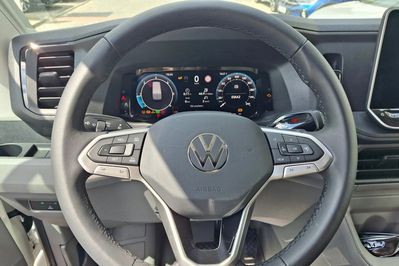 Volkswagen Crafter TDI L4H3 AT8