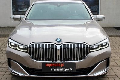 BMW Seria 7 745e