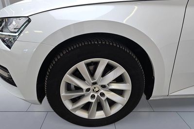 Skoda Superb 2.0 TDI SCR Ambition DSG