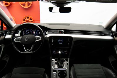 Volkswagen Passat 2.0 TSI R-Line DSG