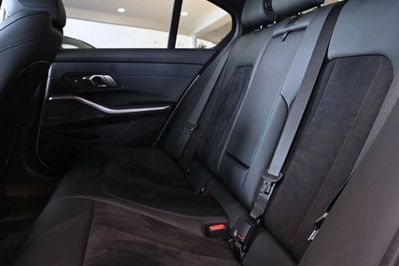 BMW Seria 3 330d xDrive M Sport