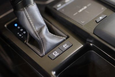 Lexus ES 300h Business Edition