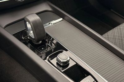 Volvo XC60 T6 Plug-In Hybrid AWD Core
