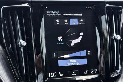 Volvo XC60 T8 AWD Plug-In Hybrid Polestar Engineered aut