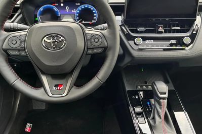 Toyota Corolla Cross GR Sport 2.0 Hybrid Dynamic Force