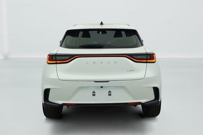 Lexus LBX 1.5 Hybrid AT