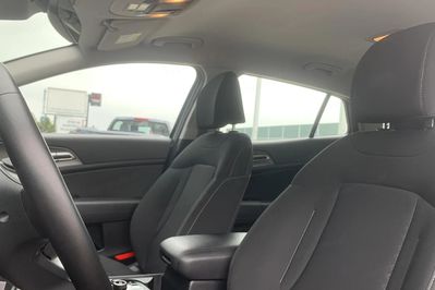 Kia Sportage 1.6 T-GDI M 2WD DCT