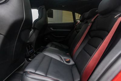 Porsche Taycan 4S Cross Turismo