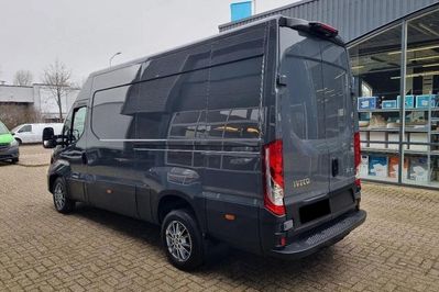 Iveco Daily 35S18 12m3