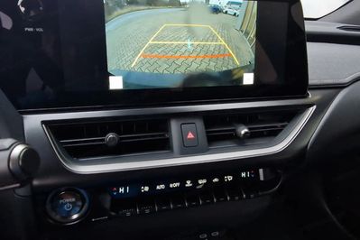 Lexus UX 300h F Sport Design 2.0 Hybrid Dynamic Force