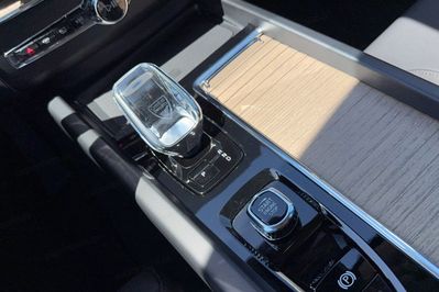 Volvo XC60 B5 B AWD Plus Bright