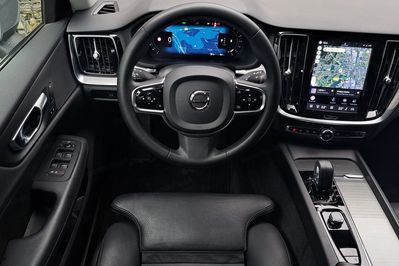 Volvo V60 CC Plus B4 D AWD aut