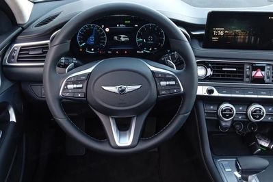 Genesis G70 Shooting Brake G70 2.0T Plus 8AT AWD