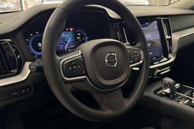Volvo V60 T6 AWD Plug-In Hybrid Plus Bright aut