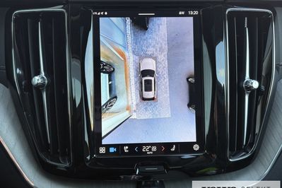 Volvo XC60 T6 Plug-In Hybrid AWD Ultra Bright aut