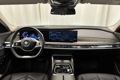 BMW Seria 7 740d xDrive mHEV M Sport sport-aut