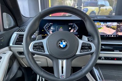 BMW X7 M60i xDrive