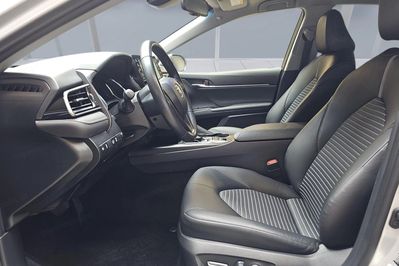 Toyota Camry 2.5 Hybrid Prestige