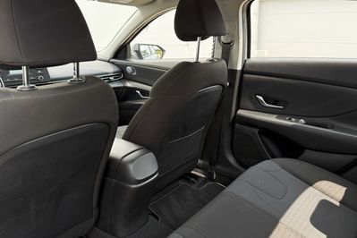 Hyundai Elantra 1.6 Modern CVT