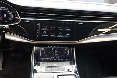 Audi Q7 50 TDI quattro S Line