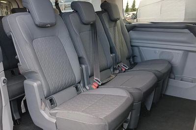 Ford Transit Custom Kombi M1 320 L2H1 Limited A8