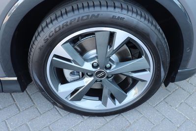 Audi Q4 e-tron 45 S Line Edition