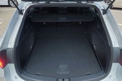 Suzuki Swace 1.8 Hybrid Premium Plus CVT