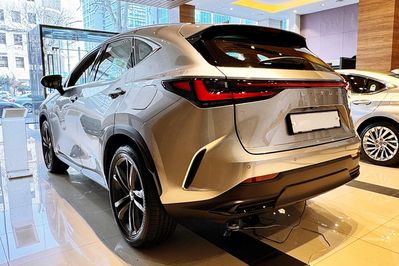 Lexus NX 450h+ Prestige 2.5 Plug-in Hybrid