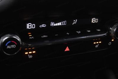 Mazda 3 2.0 Mhev Exclusive Line