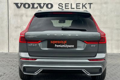 Volvo XC60 B5 B AWD Plus Dark