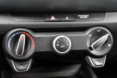 Kia Stonic M 1.0 T-GDI DCT