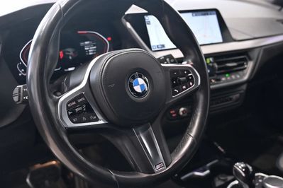 BMW Seria 1 118i M Sport aut