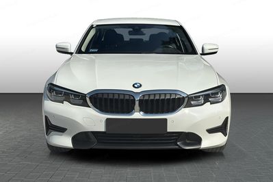 BMW Seria 3 318i Sport Line