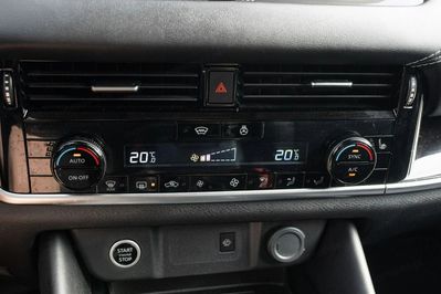 Nissan Qashqai 1.3 DIG-T N-Connecta Xtronic