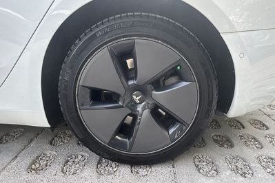 Tesla Model 3 Standard Range Plus